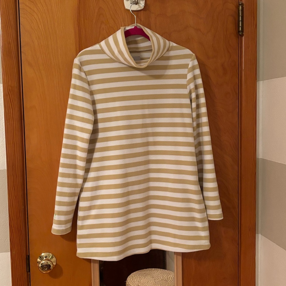 Dudley Stephens Cobble Hill Turtleneck, Stripe Beige/White -Size M, NWOT